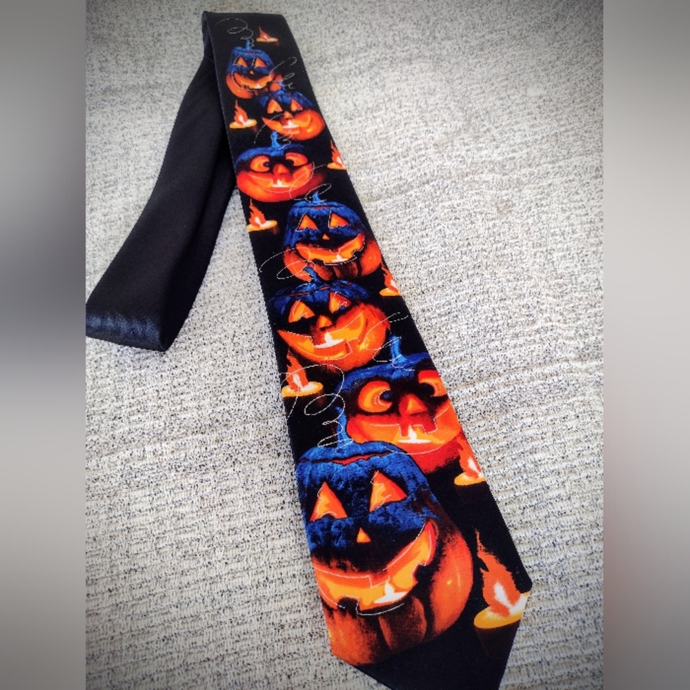 Perfect Condition J. Garcia Collector's Edition Halloween Tie "Alligator Works" - Picture 7 of 7